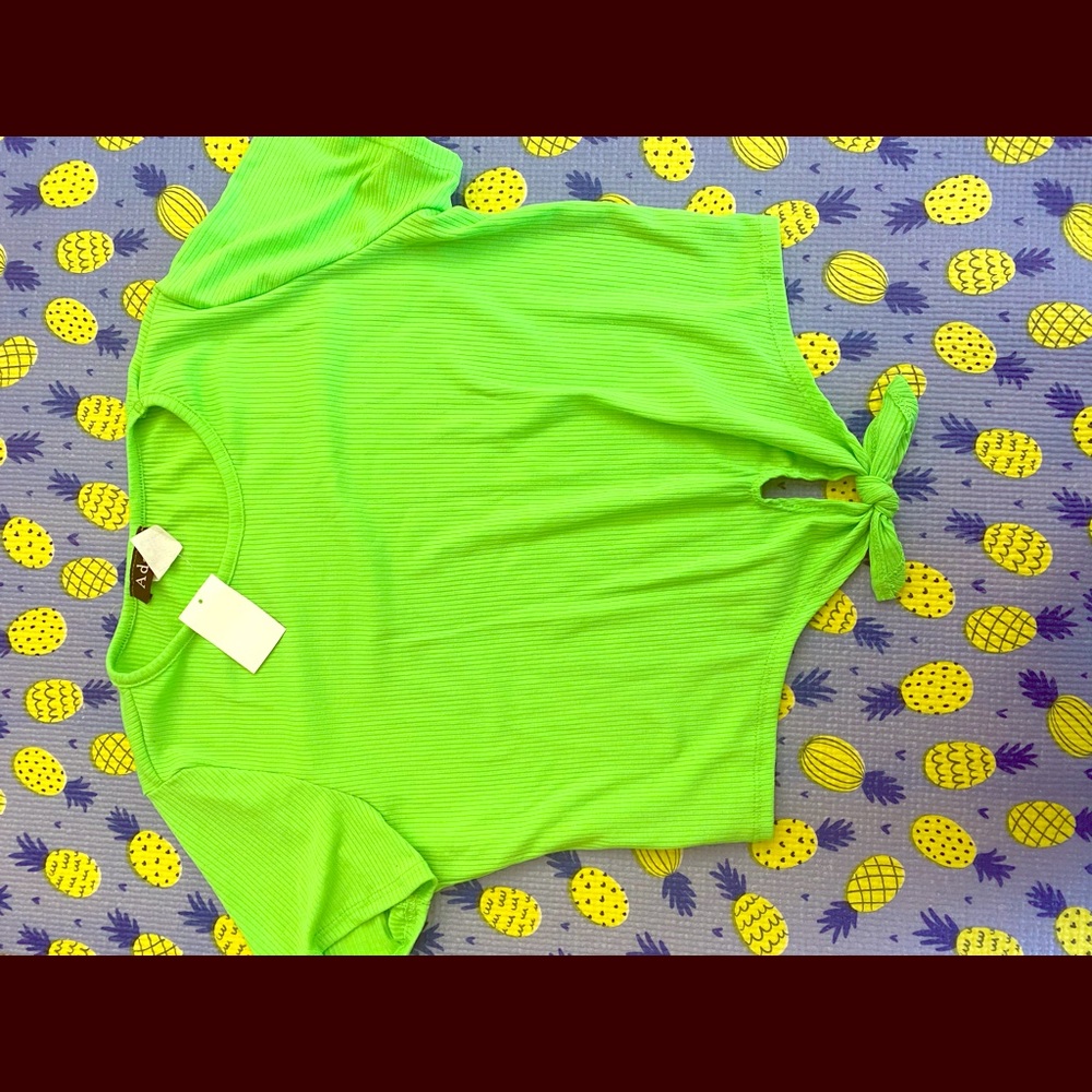 Lime green cropped tee